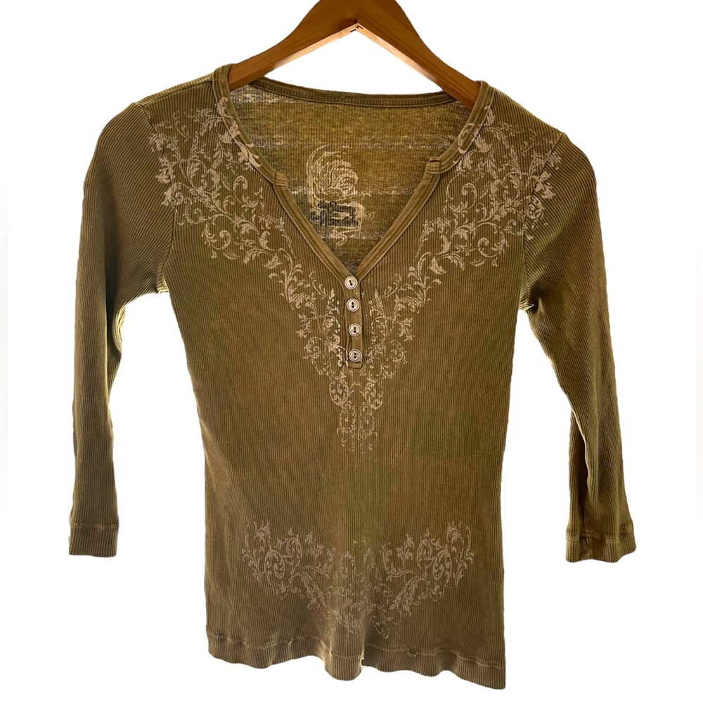 One World Womens Y2K Graphic Print Henley Size Medium Tribal Grunge Gothic 90s